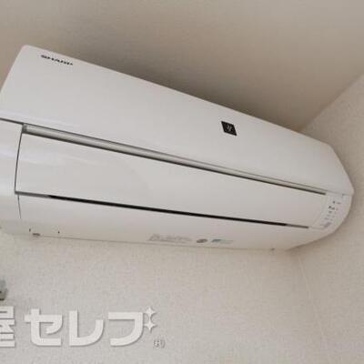 
						新しいエアコン付きです