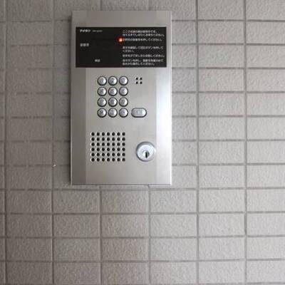 
						オートロックでセキュリティも安心です。