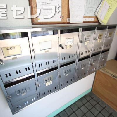
						共有階段。