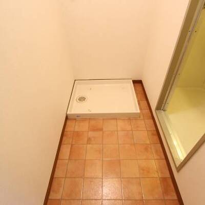 
						※別の部屋の写真です。