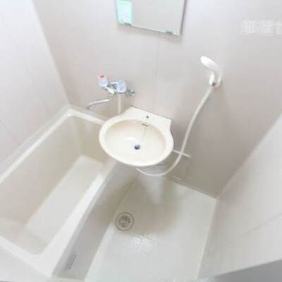 
						写真は204のものになります