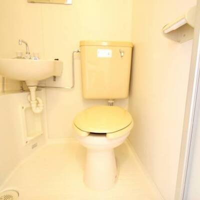 
						考え事でも。