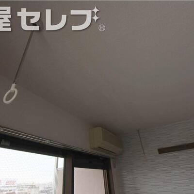 
						オートロック完備。