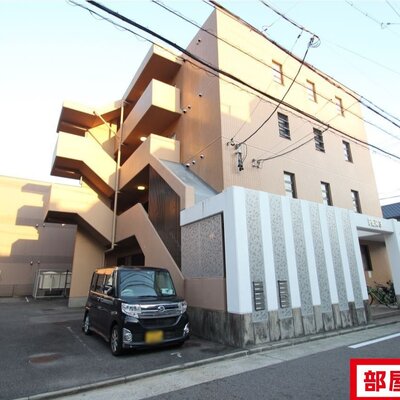 
						築年数感じさせないマンション。