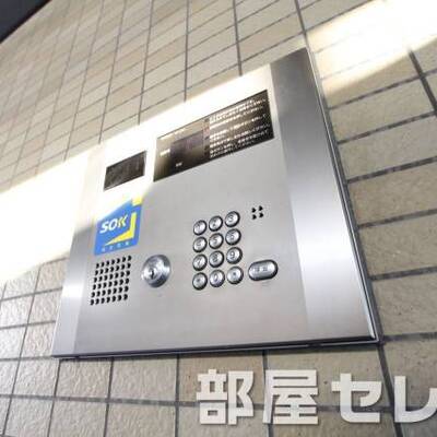
						オートロック完備。