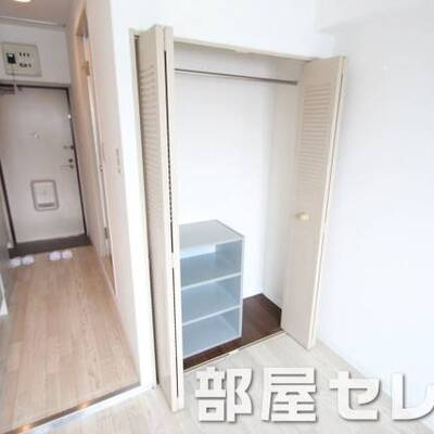 
						棚も一緒に使ってください。