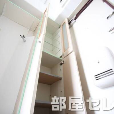 
						下駄箱あります。