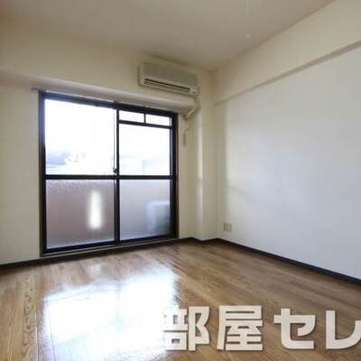 
						キレイで明るいお部屋になります。