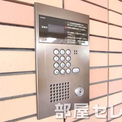 
						安心オートロックです。