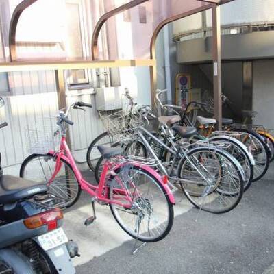 
						※ほかの部屋の写真を流用しています。
