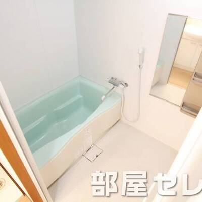 
						ゆったりバスルーム。