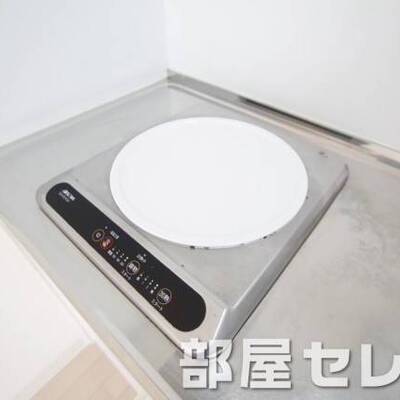 
						1口電気コンロ。