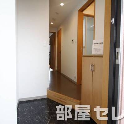 
						玄関口。