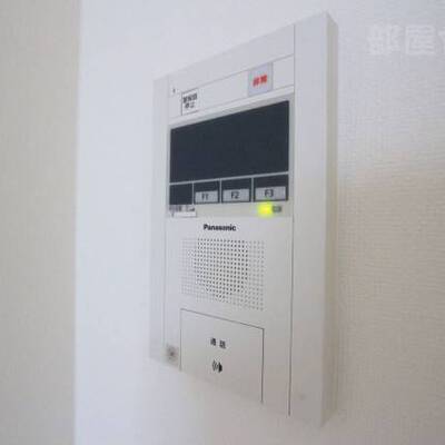 
						302号室