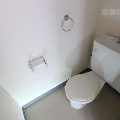 
						白を基調としていて、快適にお使い頂けます。