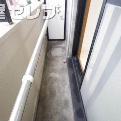 
						洗濯も沢山干せます。