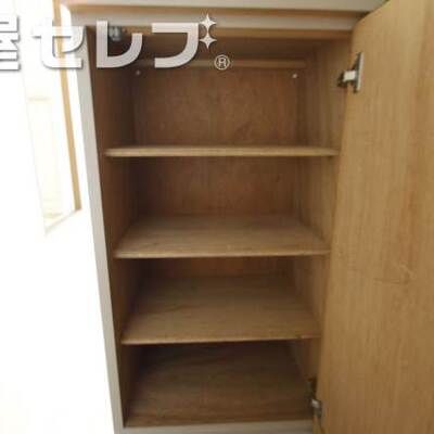 
						シューズボックスあり。使いやすいサイズ感です。