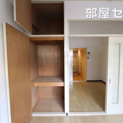 
						反転タイプ有