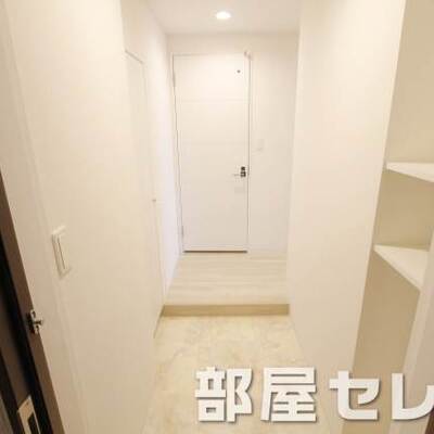 
						玄関からの写真です。