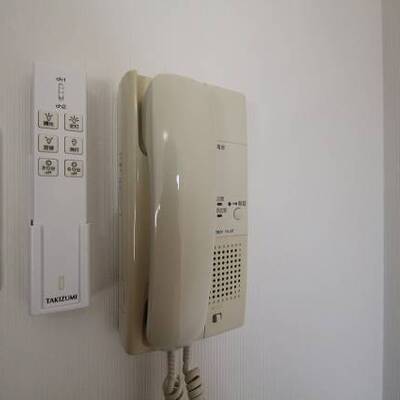 
						303号室撮影。