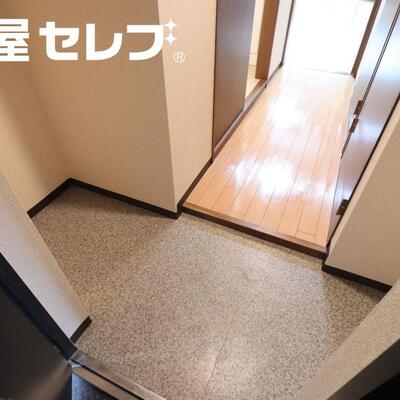 
						玄関もゆったりしてます