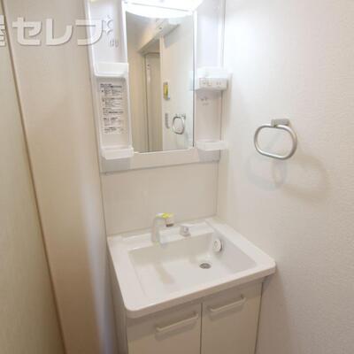 
						写真は501号室のものになります。