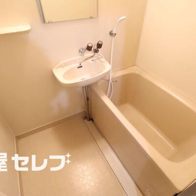 
						703号室写真