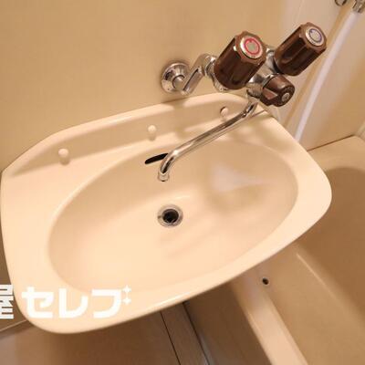
						703号室写真