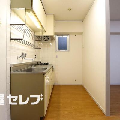
						703号室写真