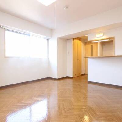 
						綺麗な内装のお部屋です