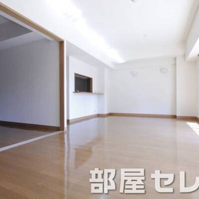 
						広々としたリビングダイニング。