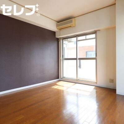 
						304号室の写真を参照