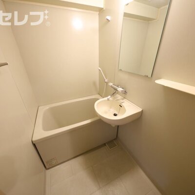
						409号室