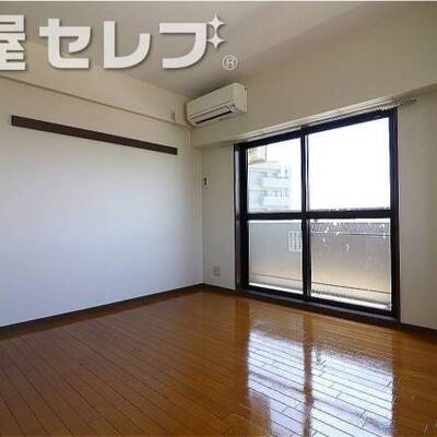 
						綺麗な廊下です。