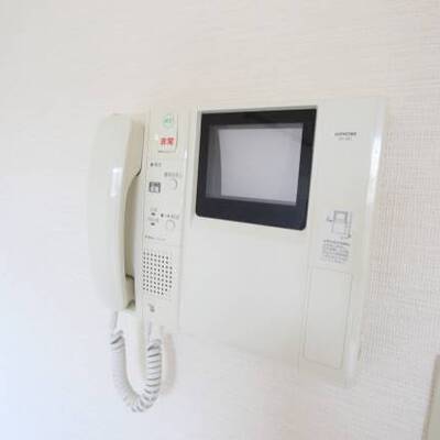 
						モニター付きで安心