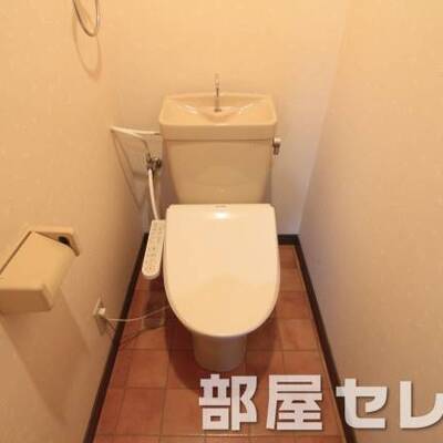 
						人気の温水洗浄便座です。