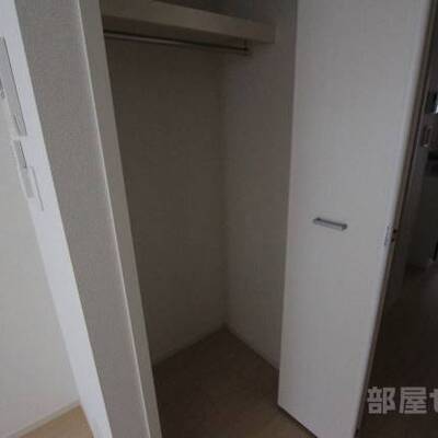 
						高さもあり収納しやすいです