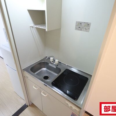 
						窓が2つあって明るいですよ
