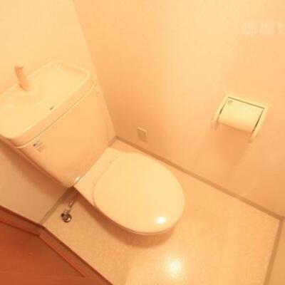 
						清潔感のあるおトイレです。（イメージ）
