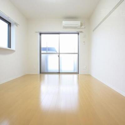 
						2面採光で明るいお部屋です。（イメージ）