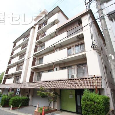 
						RC造６階建てです。
