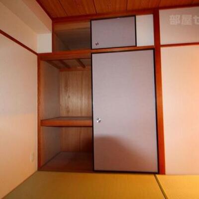 
						和室の収納です。