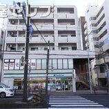 ST PLAZA EAST