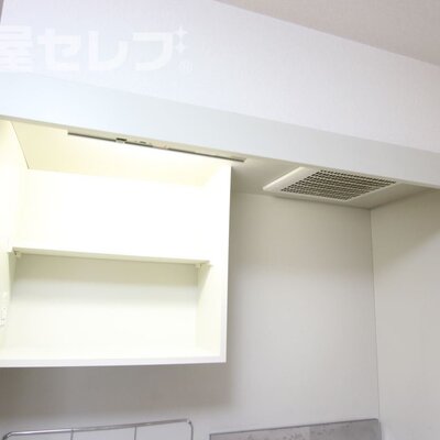 
						クリーニング中ですがリフォーム入ります。