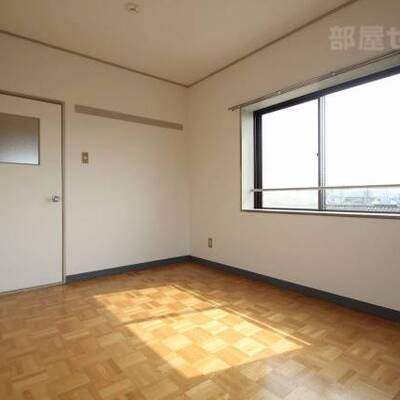 
						※402号室参照