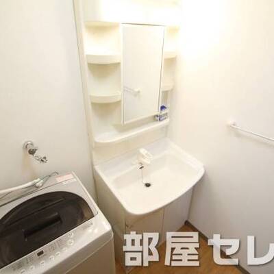 
						使い勝手の良い洗面台です。