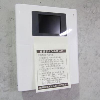 
						テレビモニターホンで来客時も確認することができます。