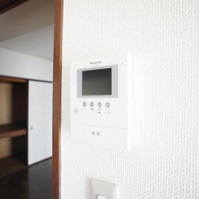 
						写真は302号室です