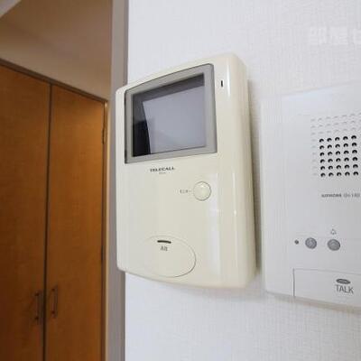 
						テレビモニターフォンで来客時も確認できます。