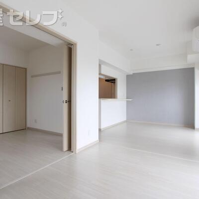 
						写真は501号室のものになります。